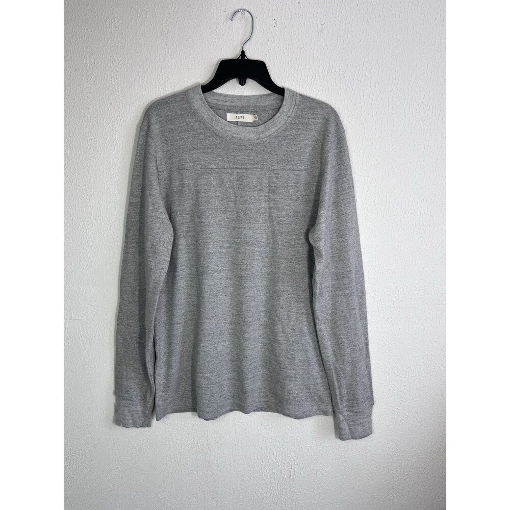 NWT AE77 American Eagle Tattered Crew Neck Long Selves Shirt Men’s Small